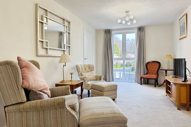 Apt 14, Queens View, Stockport photo 3
