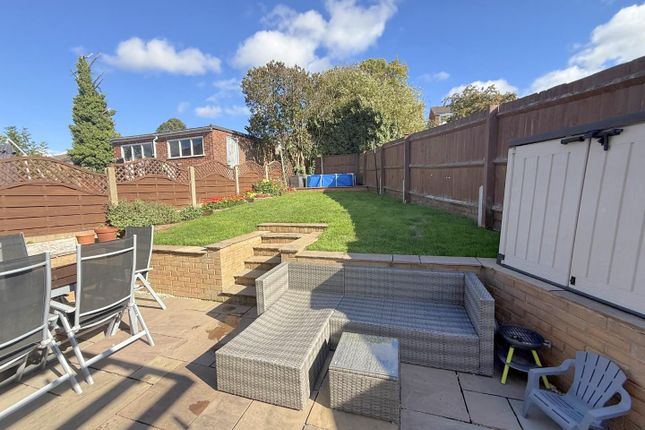 89, Frobisher Road, Rugby photo 2