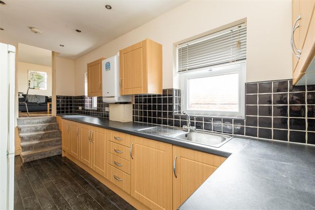 Chillingham Road, Newcastle Upon Tyne photo 5
