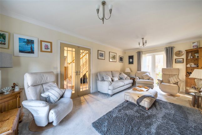 76, Lower Meadow, Somerset photo 3