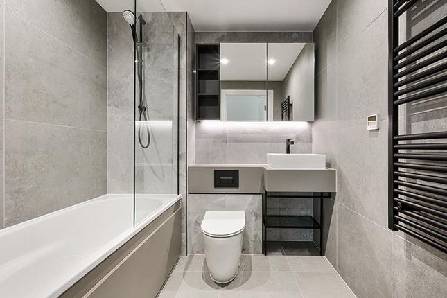 33 Darter House, Anax Street, London photo 4