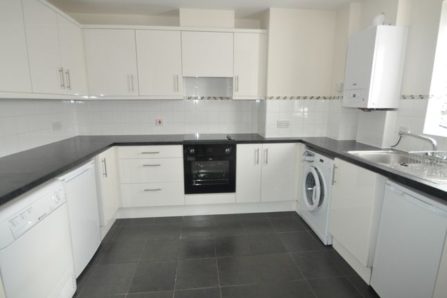20, Wisteria Court, Thundersley photo 3