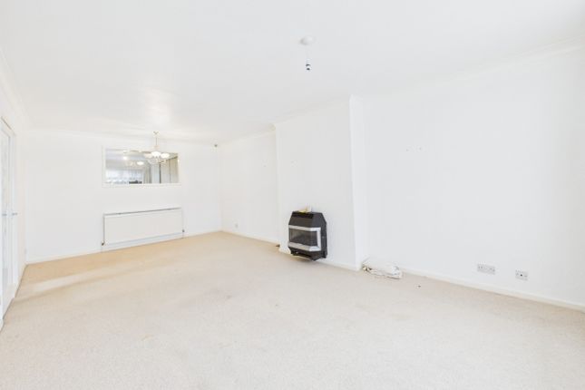 24, Allanson Drive, Cottingham photo 4