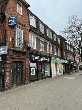 Thumbnail Duplex to rent in Market Place, London