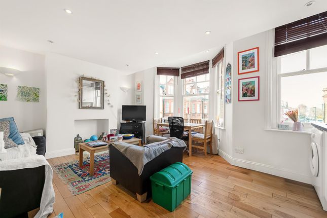 Flat to rent in Endymion Road, London