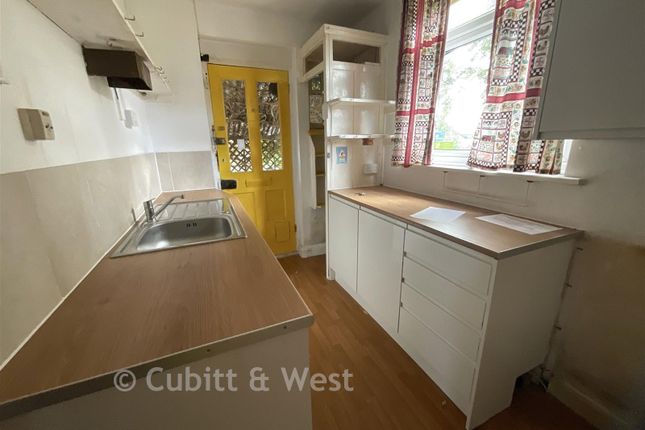 23, Sea Front Estate, Hayling Island photo 2