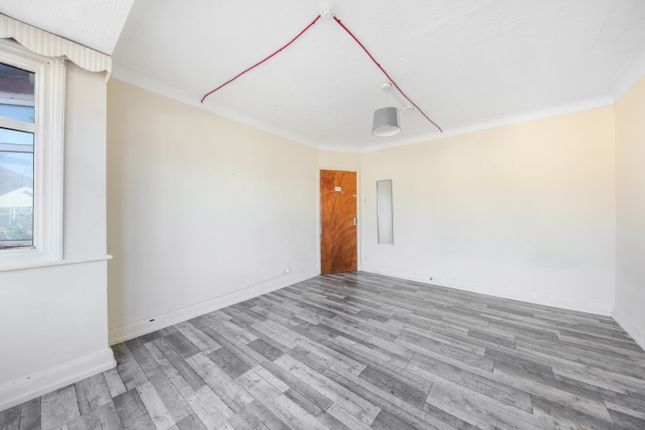 145, Fleetwood Road, London photo 3