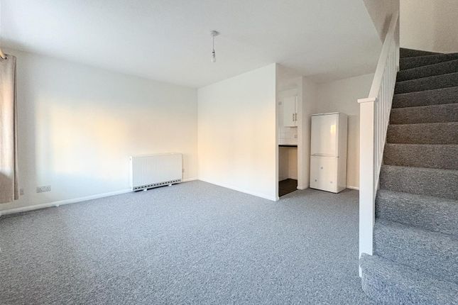 44, Pinders Road, Hastings photo 4
