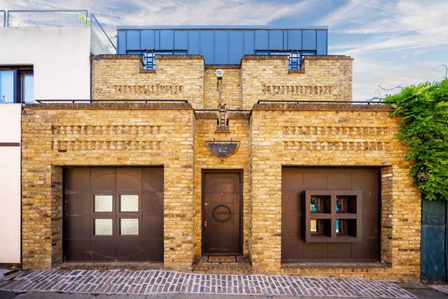 Thumbnail Mews house for sale in Murray Mews, Camden, London