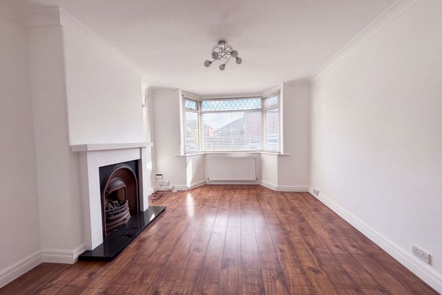 21 Greenacre Lane, Manchester photo 2