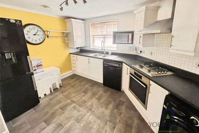88, Black Eagle Court, Staffordshire photo 3