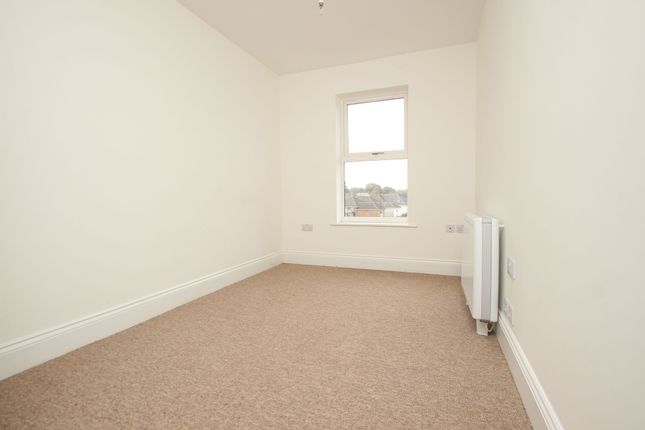 8 Winton Heights, Bournemouth photo 2