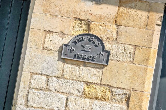 14 Main Street, Oakham photo 4