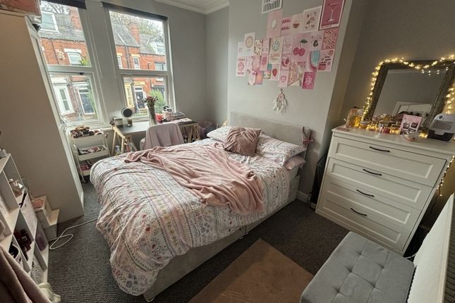Cliff Mount Woodhouse, Leeds photo 4