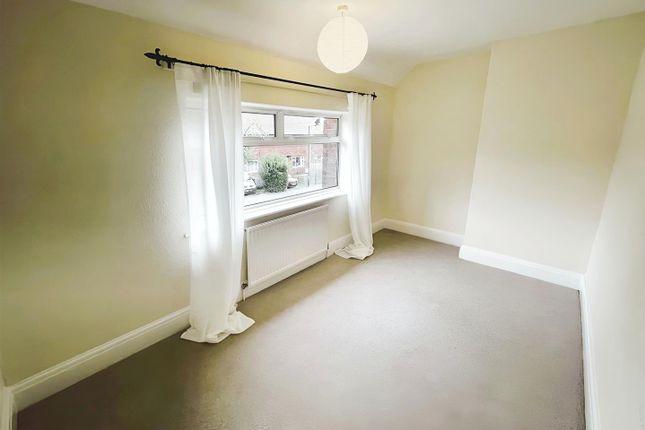 Thumbnail Town house to rent in Surrey Street, Balby, Doncaster