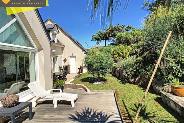 Villa for sale in Saint Martin De Brehal, Basse-Normandie, 50290, France