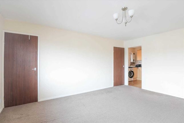 10, Stanley Boddington Court, Kettering photo 3
