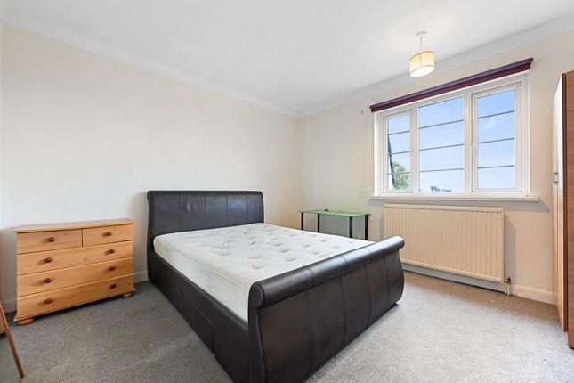 Flat 29, Montpelier Court, Montpelier Road, Ealing photo 4
