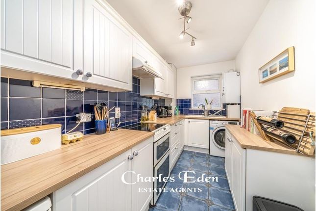 Flat for sale in Knights Court, 85 Kings Hall Road, Beckenham