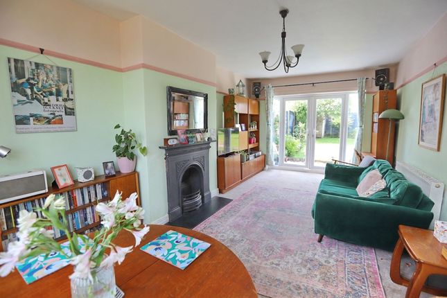 64 Outwood Road, Manchester photo 3