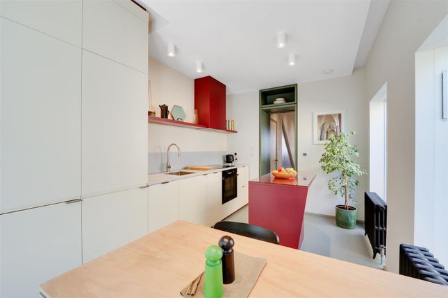 18A, Warwick Road, Hampton Wick photo 3