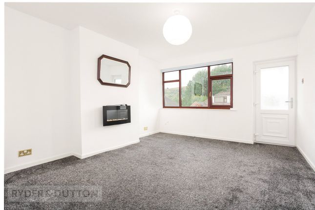 17, Regent Drive, Mossley photo 2
