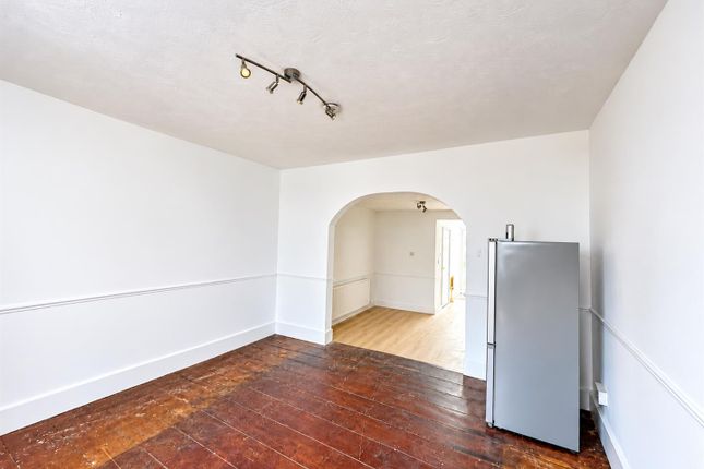 6, Vernon Road, Sutton photo 3