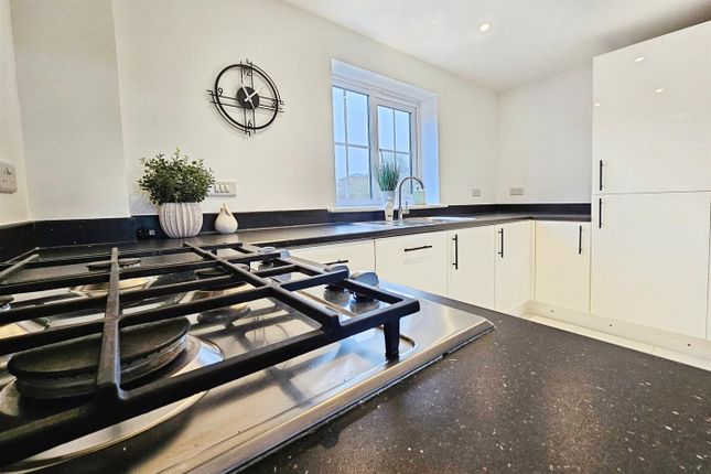 3, The Coach House, St. Moritz Grove, Biddulph photo 4