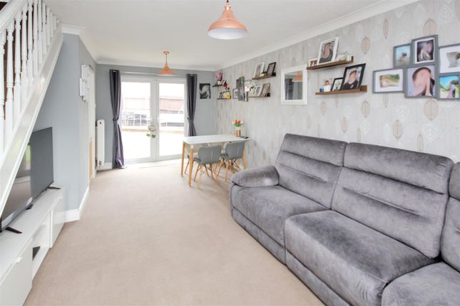 9, Naseby Close, Wellingborough photo 4