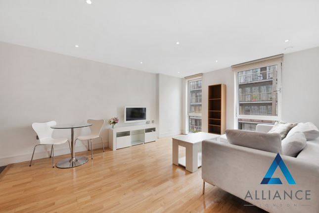 Flat for sale in 15 Indescon Square, London