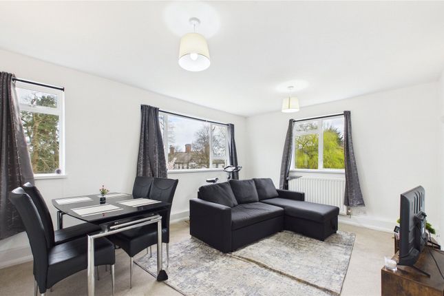 10, Abbey Court, Surrey photo 3