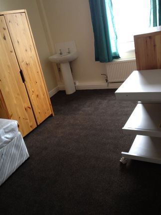 Room To In Wakefield West Yorkshire Wf2 Zoopla Room Wakefield West Yorkshire Wf2