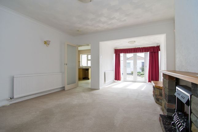 1, Monkstone Close, Penarth photo 3