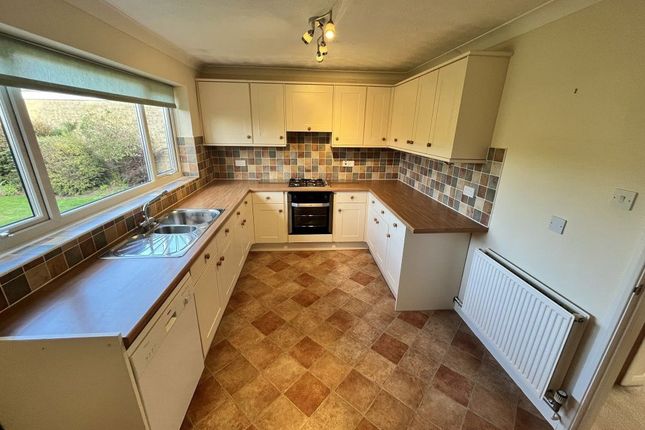 6, Pine Close, King`s Lynn photo 4