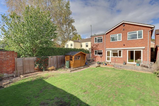 10, Billbrook Road, Hucclecote photo 3