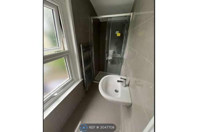 Brixton, Camberwell,Denmark Hill, Elephant&Castle photo 5