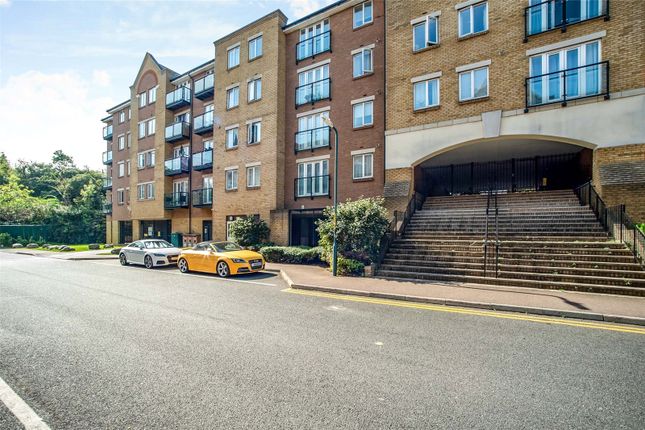 Flat for sale in Griffin Court, Black Eagle Drive, Gravesend, Kent