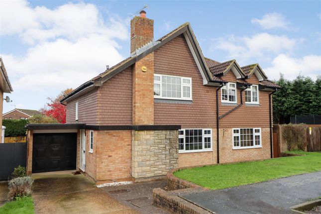 Thumbnail Detached house for sale in Glendale Close, Horsham