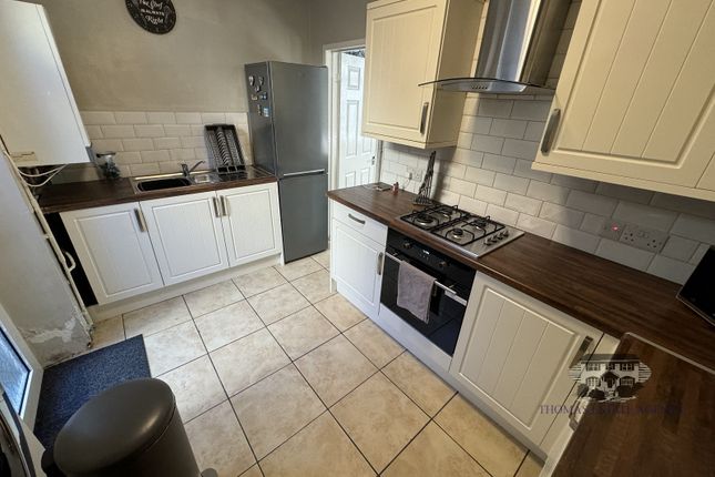 162, Court Street, Tonypandy photo 4