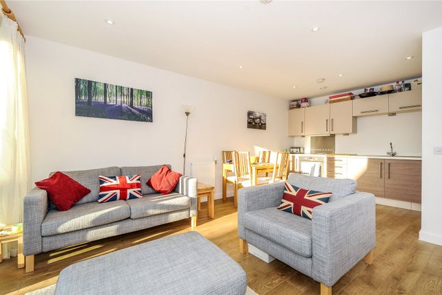 Thumbnail Flat to rent in Casson Apartments, 43 Upper North Street, London