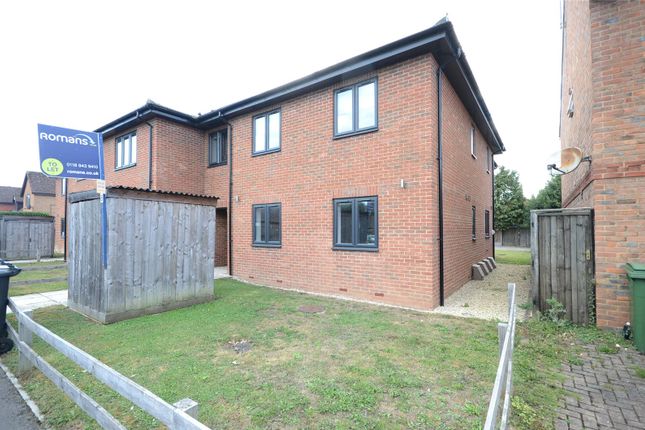 2-bed flat on 1 Grove Court, The Bevers, Reading, £1,350/mo