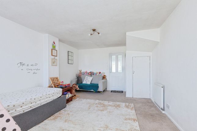 44, Telford Way, Leicester photo 2