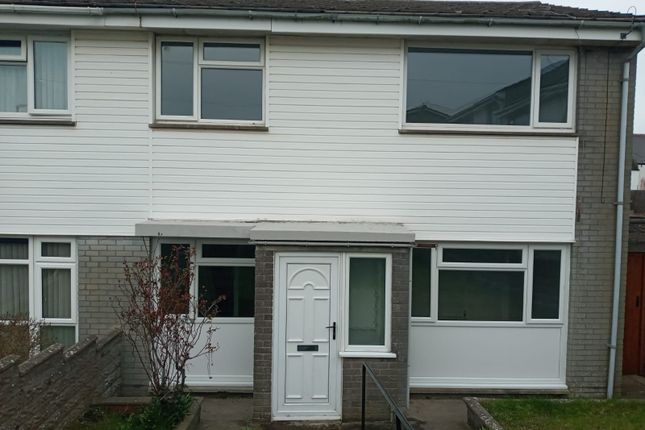 Thumbnail Semi-detached house to rent in Earl Crescent, Barry