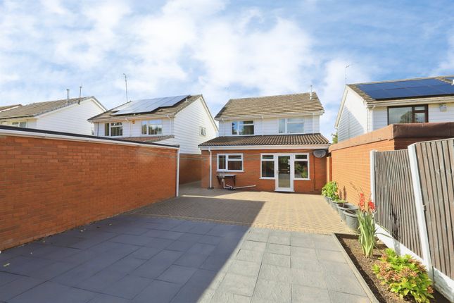 20, Marlborough Gardens, Wolverhampton photo 2