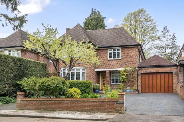 Thumbnail Detached house for sale in Barnet Road, Arkley
