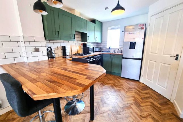 34 Ffordd Penrhyn, Barry photo 3
