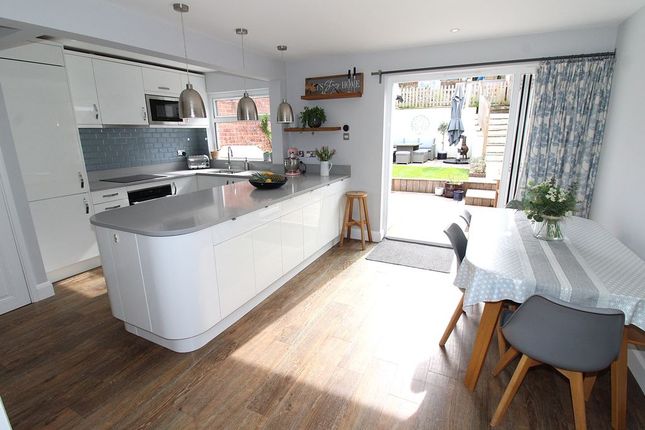 59, Westleigh Avenue, Coulsdon photo 5