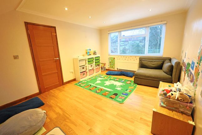 Bungalow for sale in Highview Gardens, Edgware, Middlesex