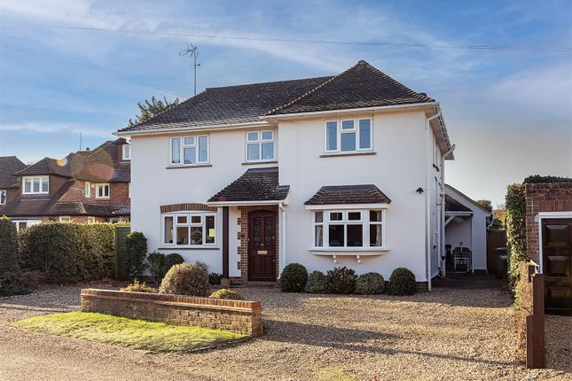Thumbnail Detached house for sale in Fallows Green, Harpenden