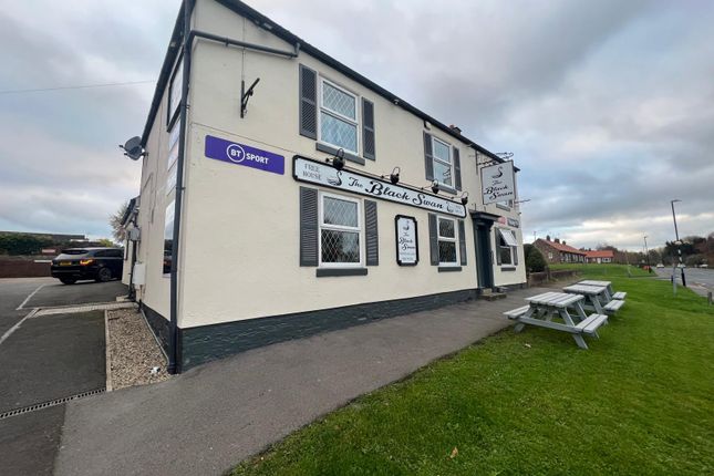 Thumbnail Pub/bar for sale in Front Street, Norby, Thirsk